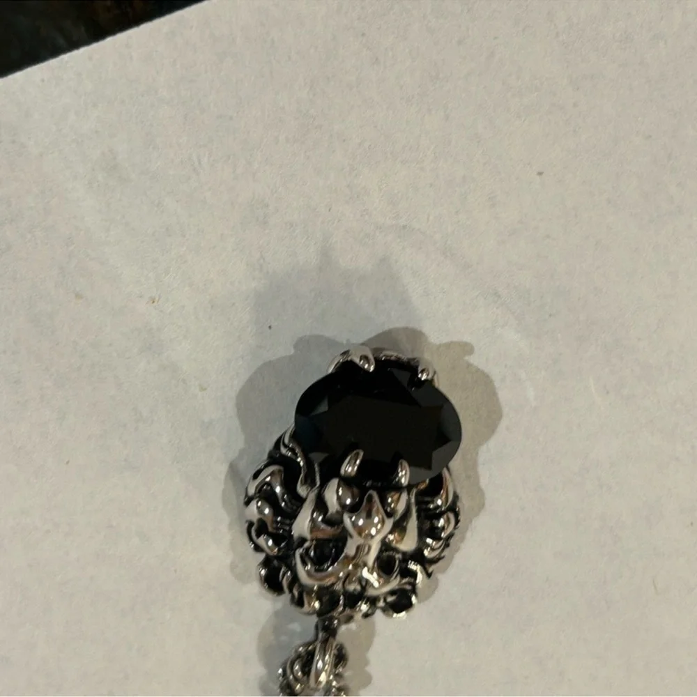 Unisex Gucci, iconic lion had silver tone crystal necklace made in Italy